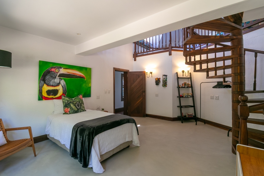 5 Bedroom Property for Sale in Pezula Golf Estate Western Cape